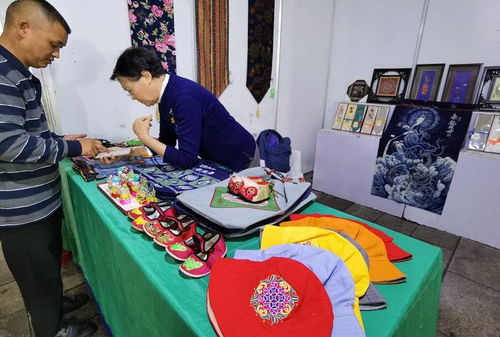 2021年 消費促進月 都勻市名優(yōu)特農(nóng)產(chǎn)品旅游產(chǎn)品促銷會舉行